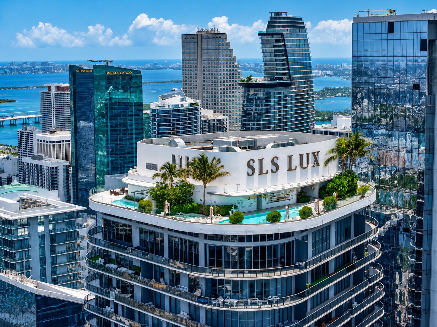 SLS Lux Brickell
